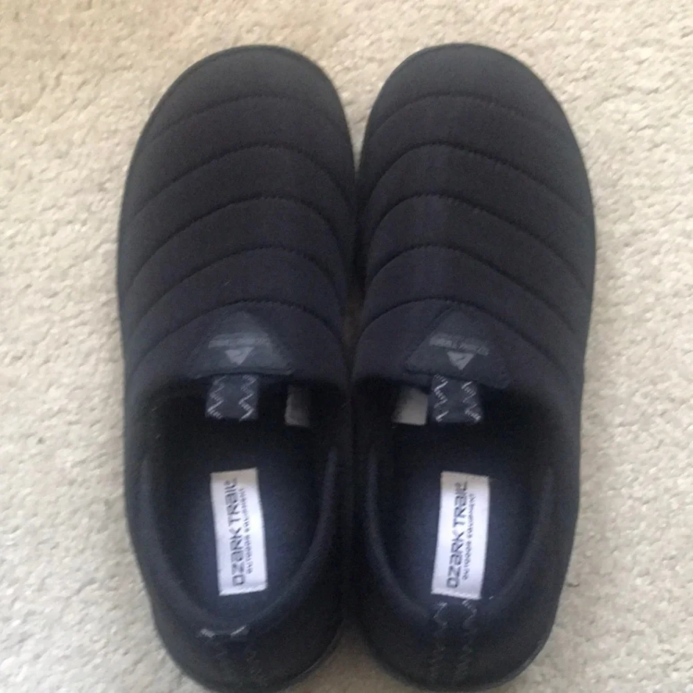 Ozark Trail Outdoor Equipment Water Repellent Slip on Memory Foam Slippers-9